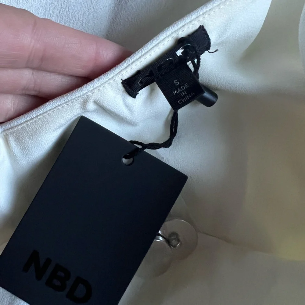 *Host’s Pick* NWT - NBD Aldon Mini Dress - White - Size Small - Picture 6 of 9